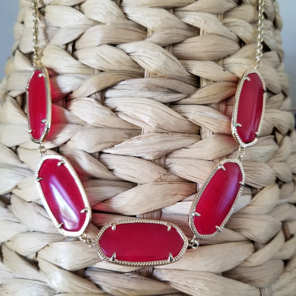 Kendra Scott Magenta Jade Noelle Necklace